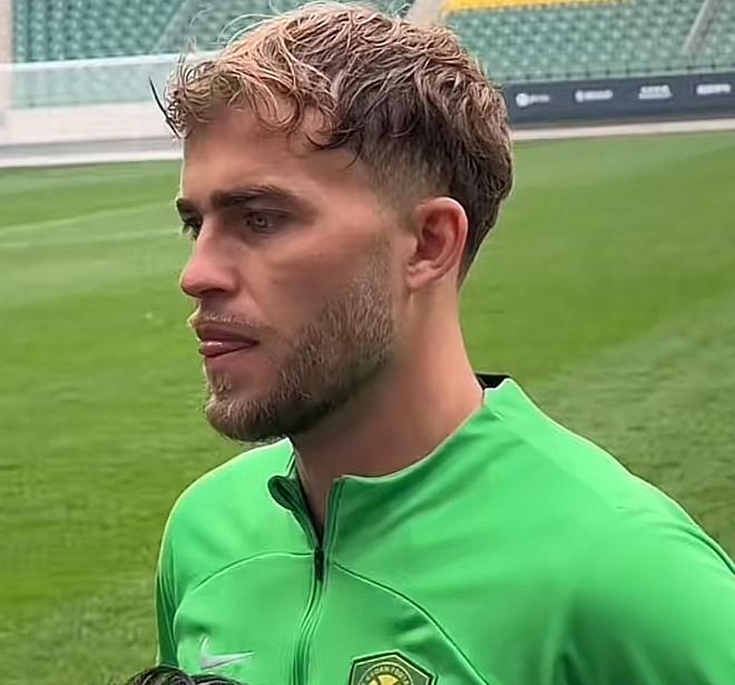 包含埃因霍温训练开放日，清晨造点机会引欢呼，葡超在即，年轻球员得到机会的词条-爱游戏